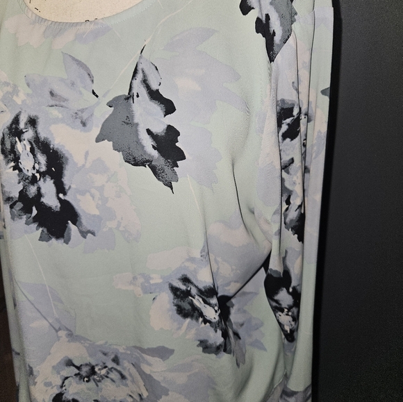 Calvin Klein Womans Long Sleeve Blouse - Picture 3 of 10